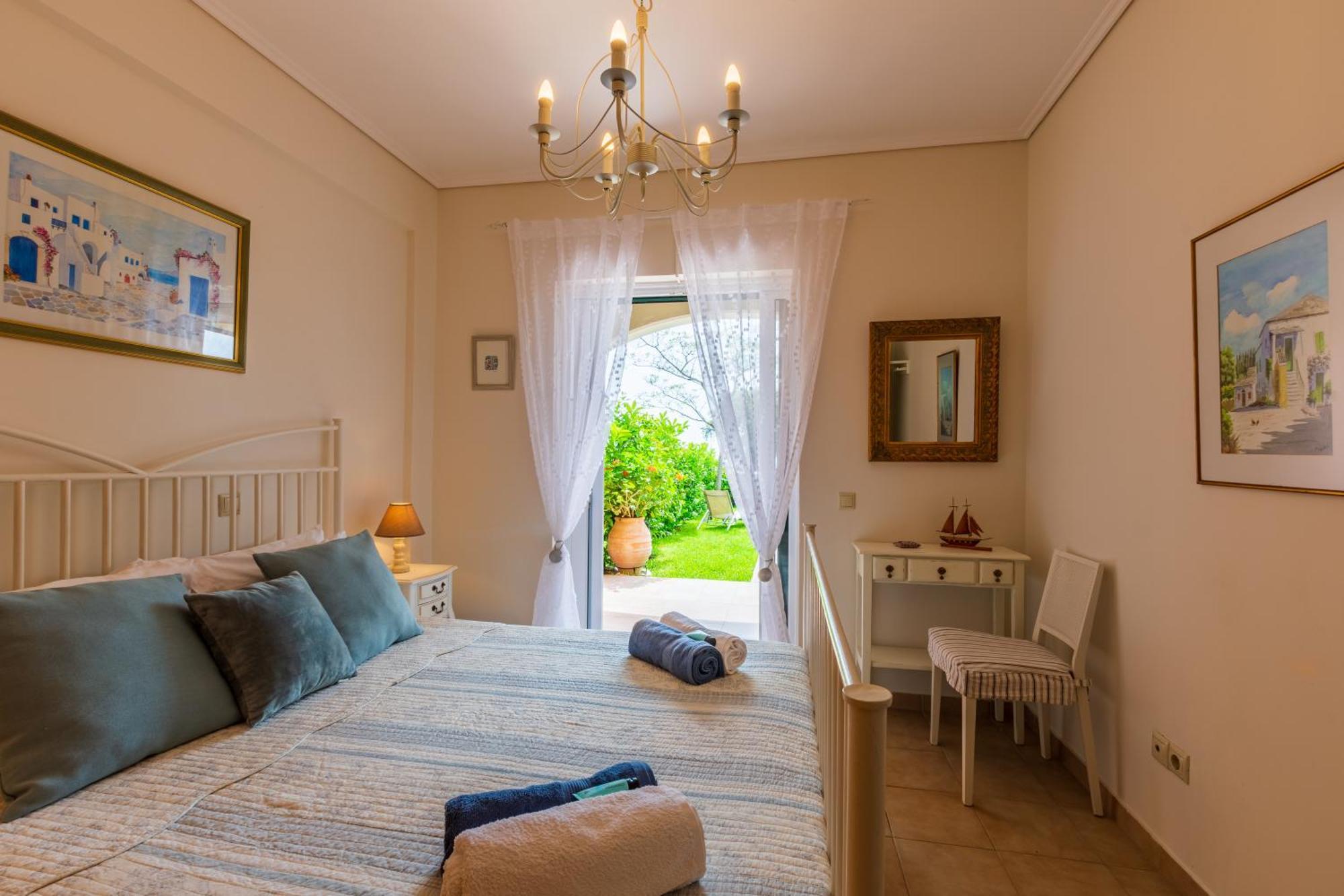 Barbati Seafront Luxury Suites Kültér fotó
