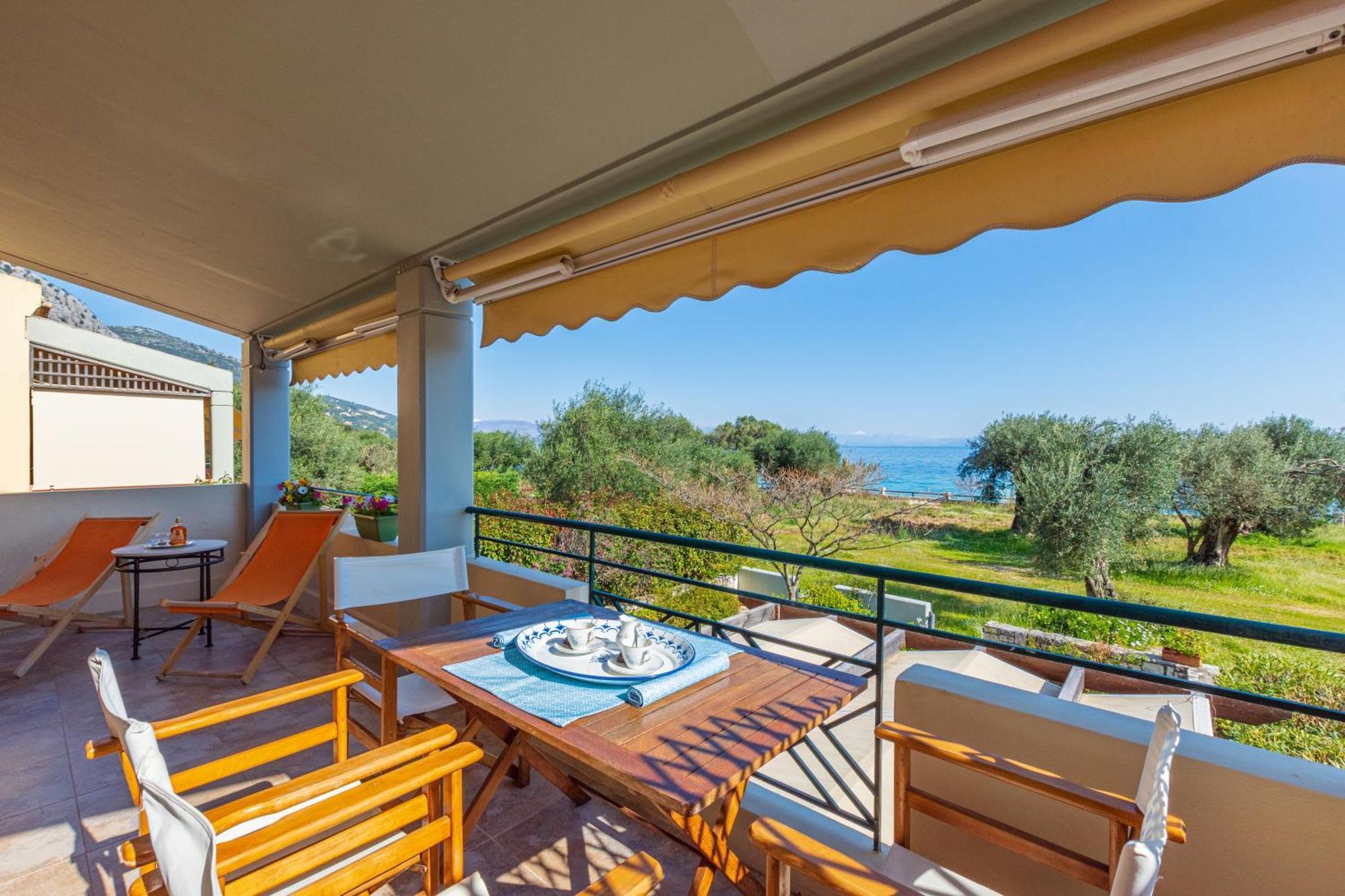 Barbati Seafront Luxury Suites Kültér fotó